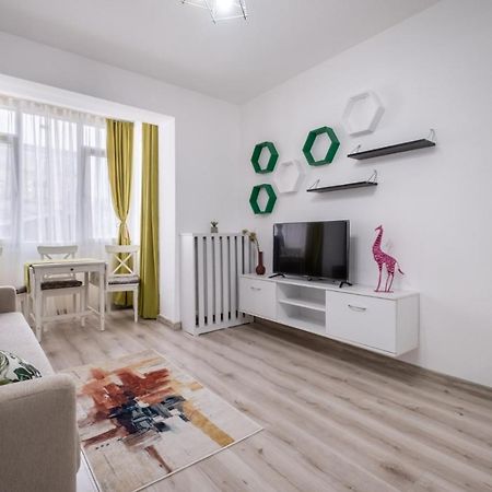 בוקרשט Laroka House Cosy And Modern Apartment Universitate-City Centre מראה חיצוני תמונה