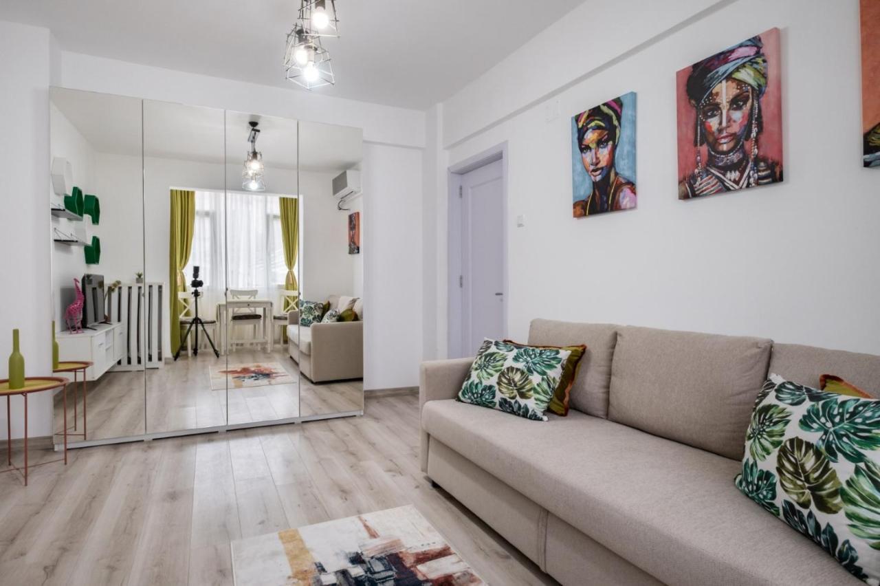 בוקרשט Laroka House Cosy And Modern Apartment Universitate-City Centre מראה חיצוני תמונה