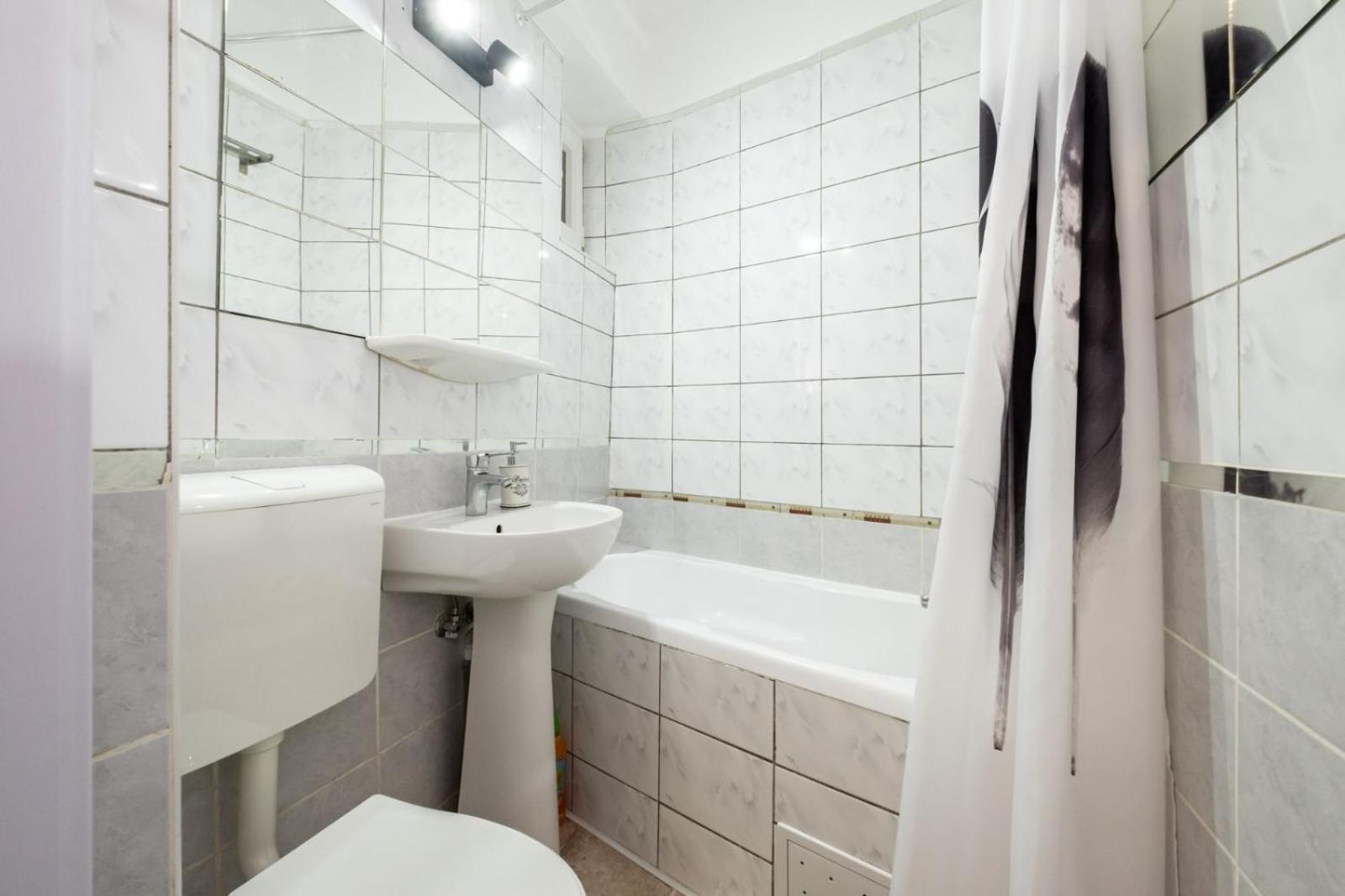 בוקרשט Laroka House Cosy And Modern Apartment Universitate-City Centre מראה חיצוני תמונה