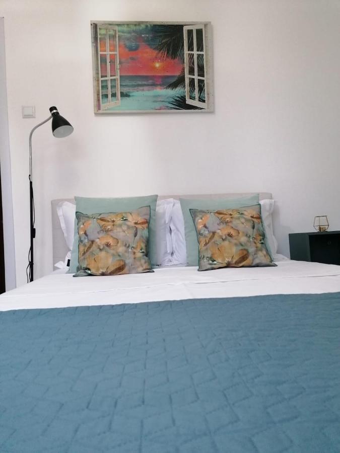 בוקרשט Laroka House Cosy And Modern Apartment Universitate-City Centre מראה חיצוני תמונה