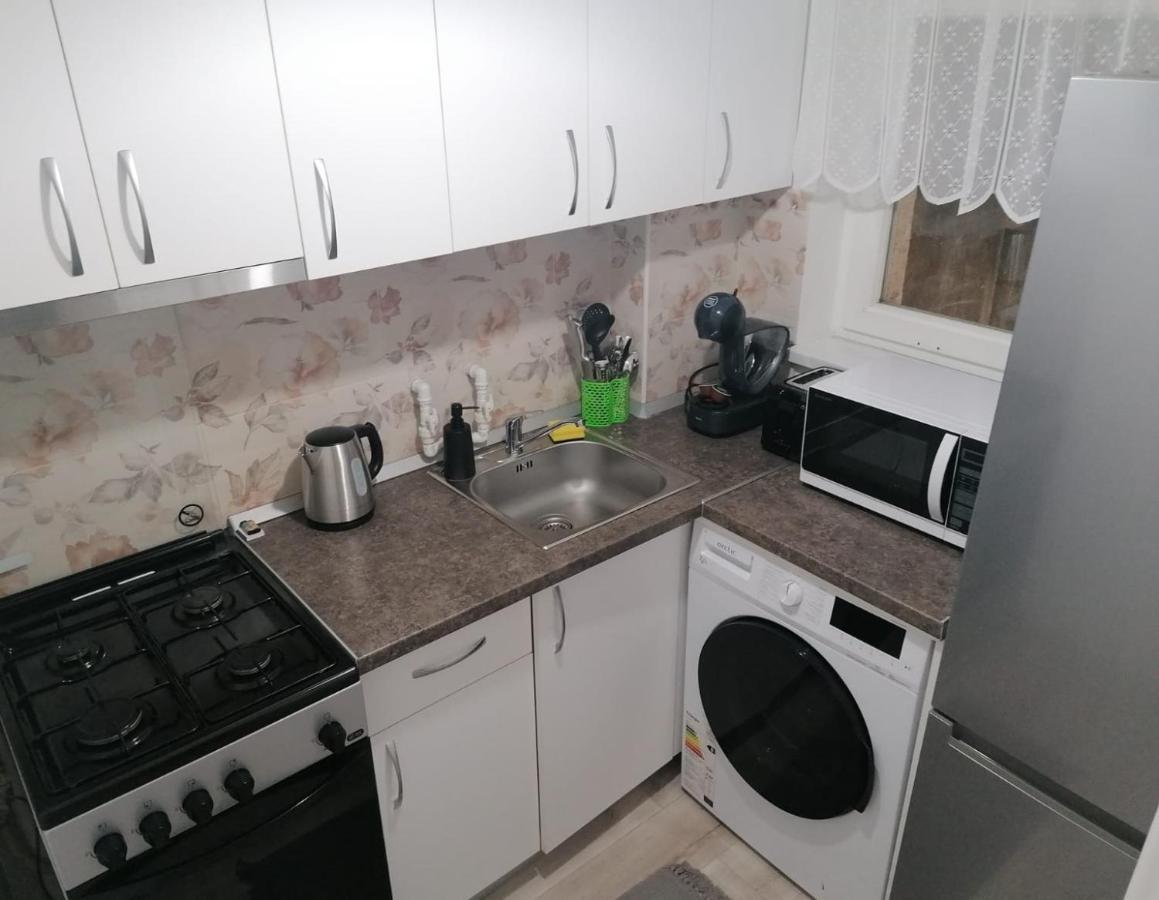 בוקרשט Laroka House Cosy And Modern Apartment Universitate-City Centre מראה חיצוני תמונה